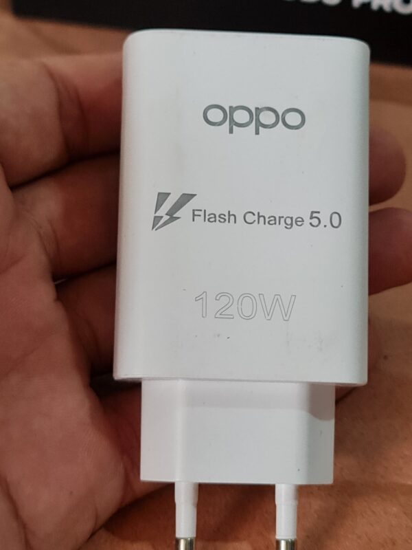 Excellent Quality Charging Adapter